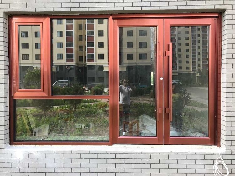 고품질 열 절연 회로 차단기 알루미늄 합금 상업용 Kfc 상점 앞 스윙 도어