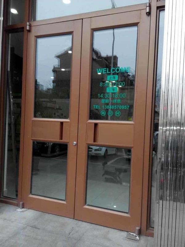 이중층 홀 템퍼드 글래스 빨간색 중장판 스타일 자동 스윙 Kfc Dy 자동으로 작동하는 상업용 문