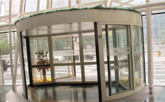 중국 호텔/은행/공항을 위한 2개의 날개 스테인리스 구조 자동적인 회전문 대리점